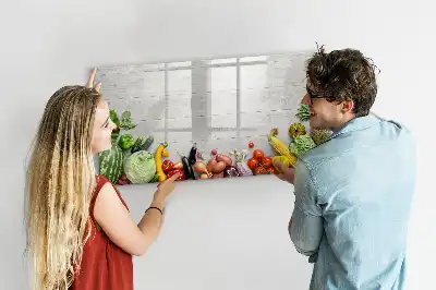 Schreib-Magnettafel mit Motiv Gemüse auf dem Tisch