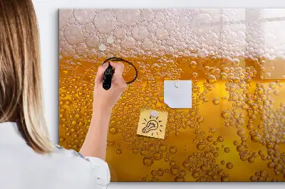 Beschreibbare Magnettafel in Bier-Optik