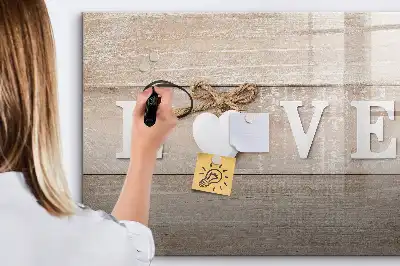 Schreib-Magnettafel mit dem Schriftzug Liebe