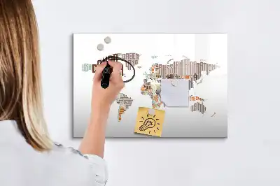 Schreibmagnettafel mit bunten Buchstaben