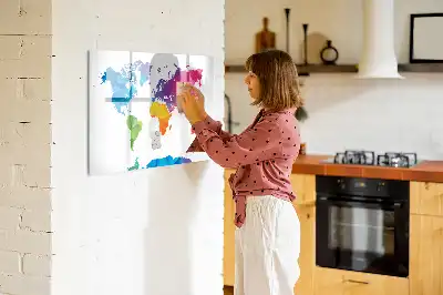 Beschreibbare Magnettafel mit Motiv einer abstrakten Weltkarte