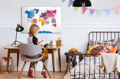 Beschreibbare Magnettafel mit Motiv einer abstrakten Weltkarte