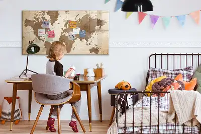 Beschreibbare Magnettafel mit Motiv einer gemalten Weltkarte