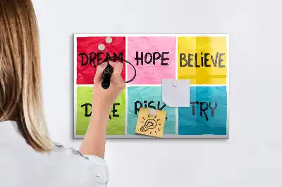 Beschreibbare Magnettafel als Inspirationsboard