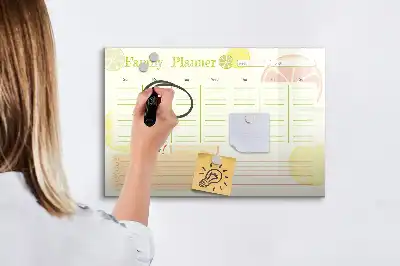 Beschreibbare Magnettafel als praktischer Familienplaner