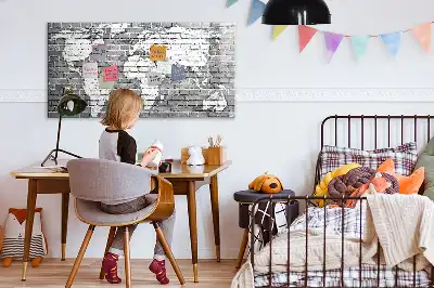 Beschreibbare Weltkarte auf Ziegeln