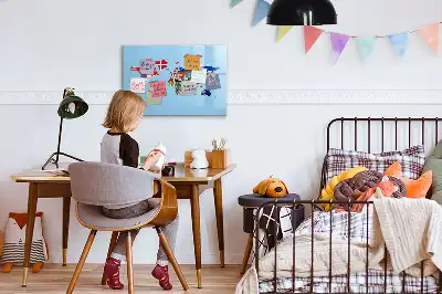 Beschreibbare Magnettafel mit Weltkartenmotiv und Flaggen