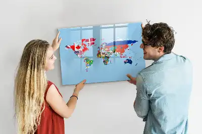 Beschreibbare Magnettafel mit Weltkartenmotiv und Flaggen