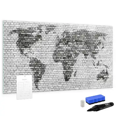 Beschreibbare Magnettafel mit Weltkartenmotiv auf Ziegelwand