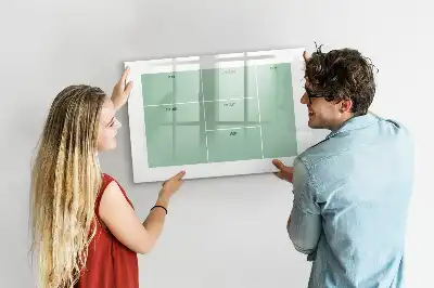 Schreibtisch-Organizer mit integrierter Schreib-Magnettafel