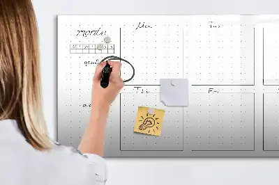 Beschreibbare Magnettafel zur Wochenplanung