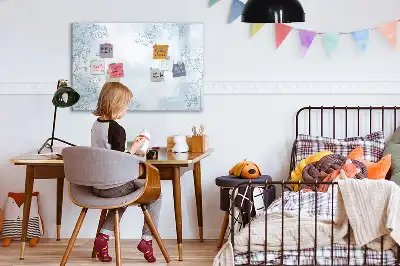 Beschreibbare Magnettafel mit Pflanzenskizze