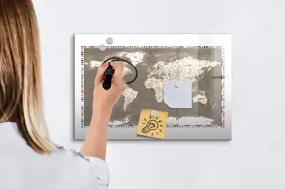 Beschreibbare Magnettafel in Form einer braunen Weltkarte