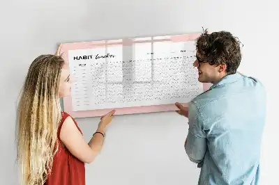 Beschreibbare Magnettafel als praktischer Gewohnheiten-Tracker