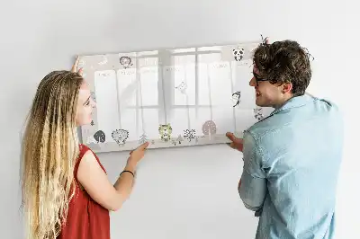 Beschreibbare Magnettafel zur Wochenplanung