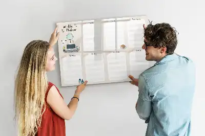Wochenplaner mit magnetischer Schreibfläche