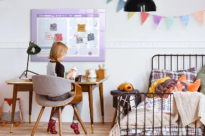 Beschreibbare Magnettafel als Jahresplaner in Rosa