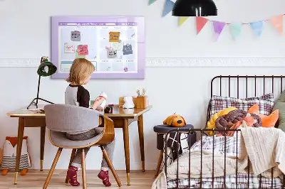 Beschreibbare Magnettafel als Jahresplaner in Rosa