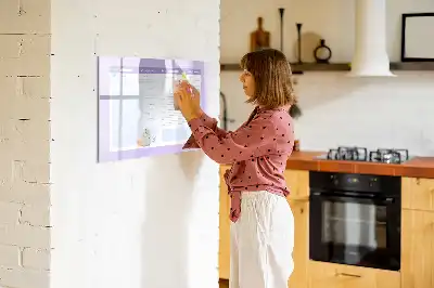 Schreib-Magnettafel in der Farbe Rosa als Jahresplaner