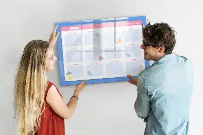 Schreib-Magnettafel als praktischer Monatsplaner