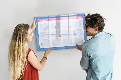 Schreib-Magnettafel als praktischer Monatsplaner
