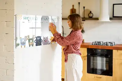Beschreibbare Magnettafel als Wochenplaner für Kinder