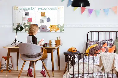 Beschreibbare Magnettafel als Wochenplaner für Kinder