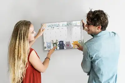 Beschreibbare Magnettafel als Wochenplaner für Kinder