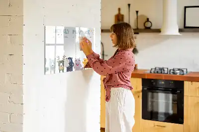 Beschreibbare Magnettafel als Wochenplaner für Kinder
