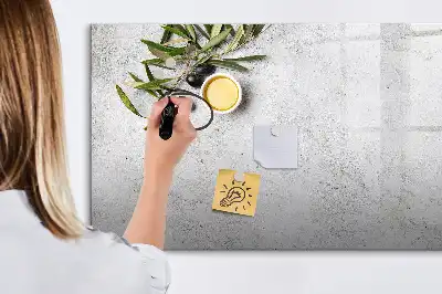 Beschreibbare Magnettafel mit minimalistischem Oliven-Motiv
