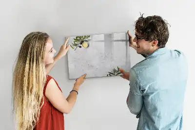 Beschreibbare Magnettafel mit minimalistischem Oliven-Motiv