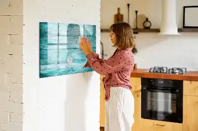 Beschreibbare Magnettafel in Optik von altem blauem Holz