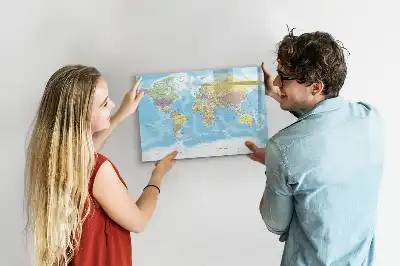 Politische Weltkarte mit magnetischer Schreiboberfläche