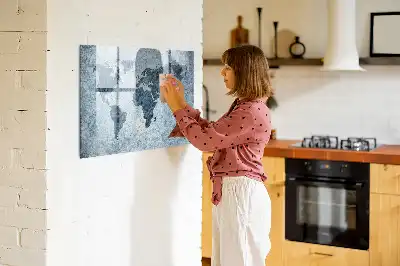 Schreib-Magnettafel mit Motiv einer gemalten Weltkarte