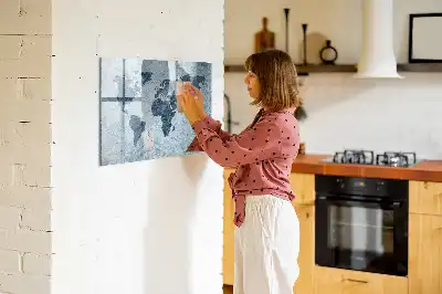 Schreib-Magnettafel mit Motiv einer gemalten Weltkarte