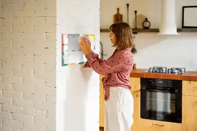 Beschreibbare Magnettafel als praktischer Wochenplaner