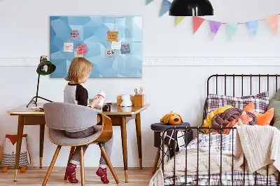 Schreib-Magnettafel mit abstraktem Dreieck-Motiv