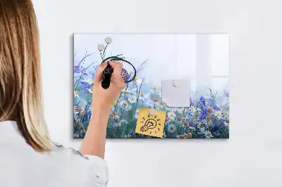 Beschreibbare Magnettafel mit Motiv Schmetterling auf der Wiese