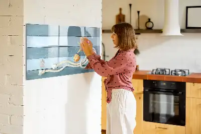 Beschreibbare Magnettafel mit Motiv Bretter mit Pflanzen und Muscheln