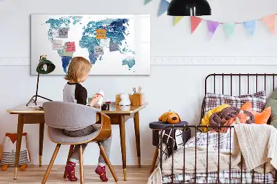 Beschreibbare Magnettafel in Form einer Weltkarte