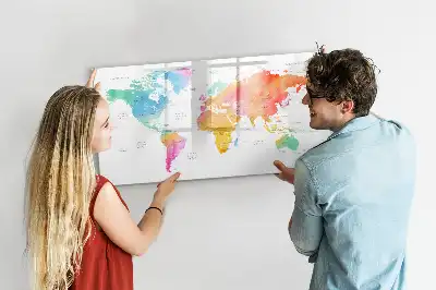 Schreib-Magnettafel im Design einer Aquarell-Weltkarte