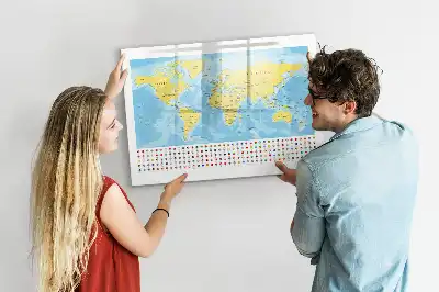 Beschreibbare Magnettafel in Weltkartenoptik