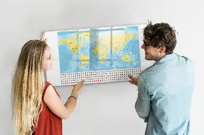Beschreibbare Magnettafel in Weltkartenoptik