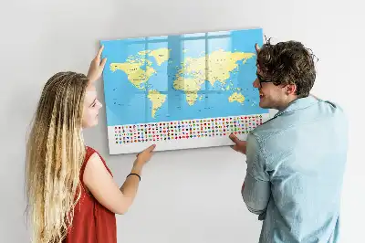 Schreib-Magnettafel in Form einer klassischen Weltkarte