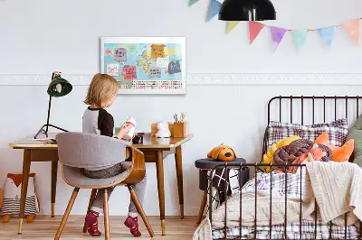 Geografische Weltkarte als beschreibbare Magnettafel