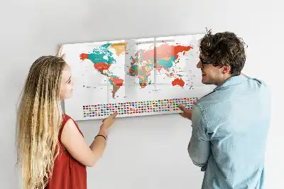 Schreib-Magnettafel mit Motiv einer bunten Weltkarte