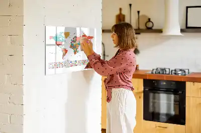 Schreib-Magnettafel mit Motiv einer bunten Weltkarte