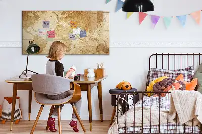 Beschreibbare Magnettafel mit Vintage Weltkartenmotiv