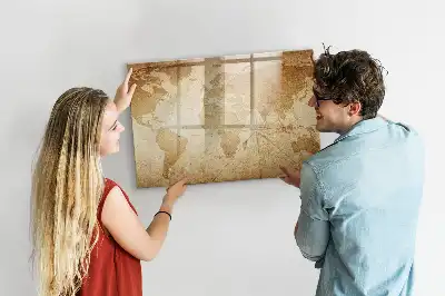 Beschreibbare Magnettafel mit Vintage Weltkartenmotiv