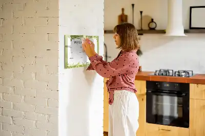 Beschreibbare Magnettafel für das Wochenmenü
